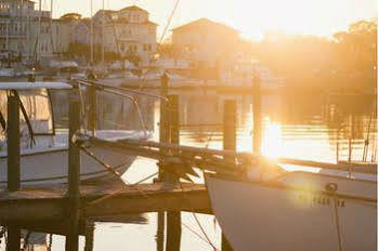 Beacon House Inn Bed & Breakfast (Adults Only) Carolina Beach Exterior photo